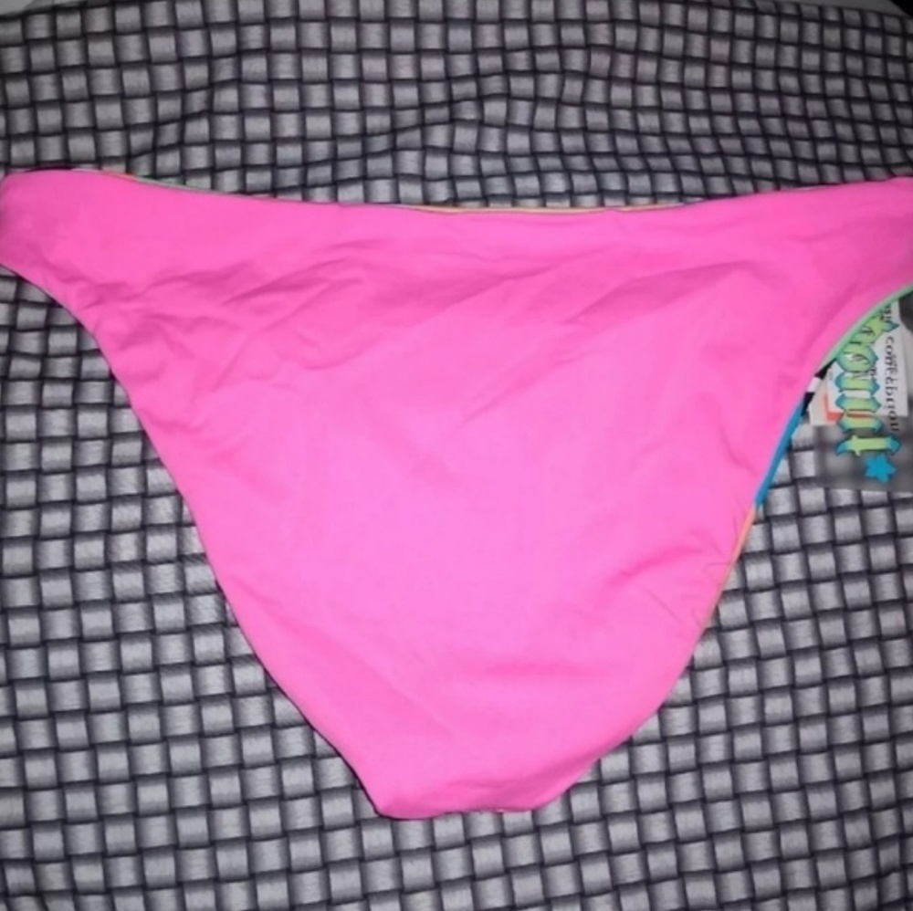 Point Conception Swimwear Reversible - Picture 4 of 4